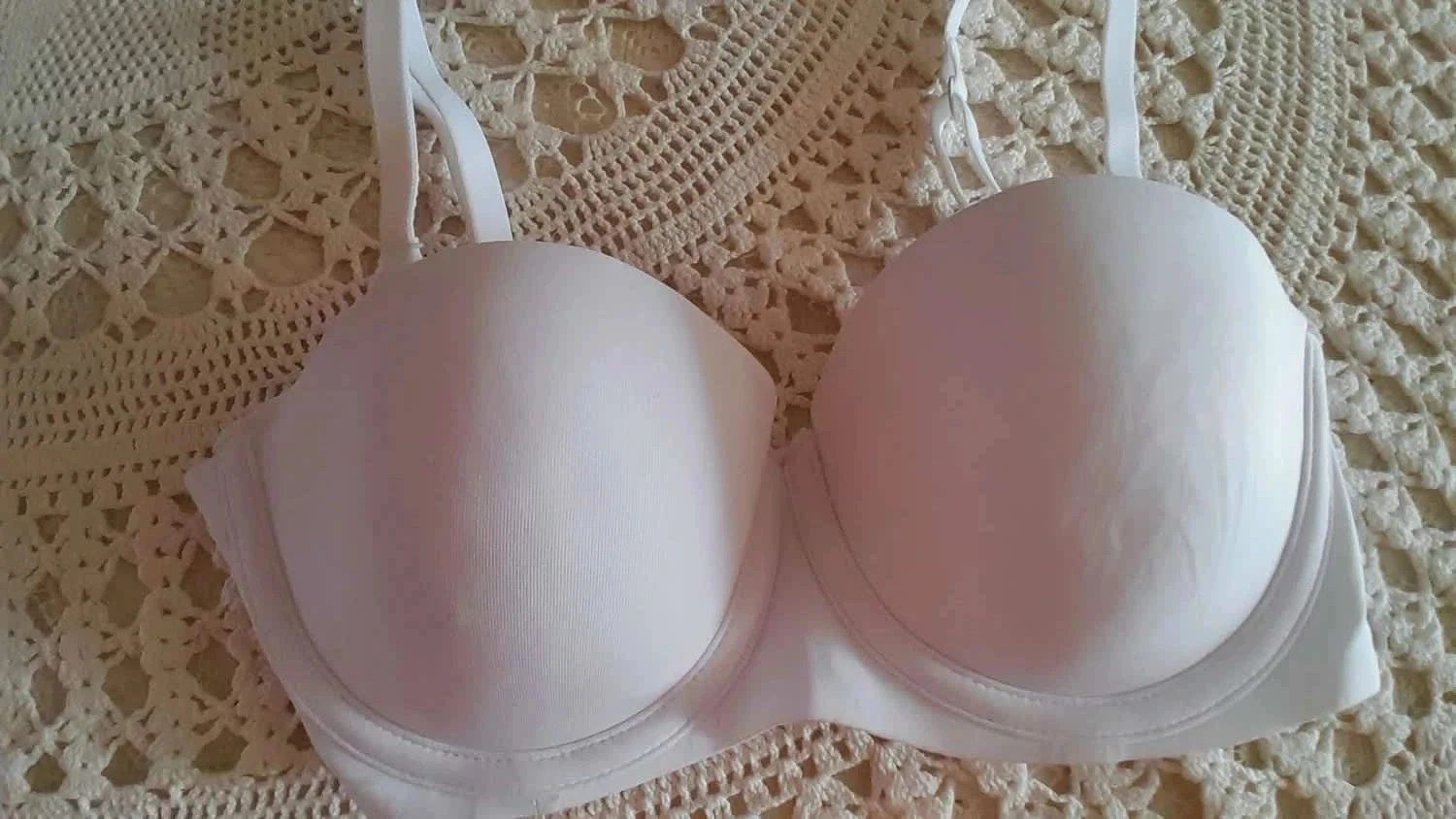 Soutien gorge, couleur blanc, Taille 85B
